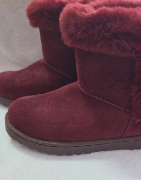 Plush Maroon Winter Ankle Boots - Women